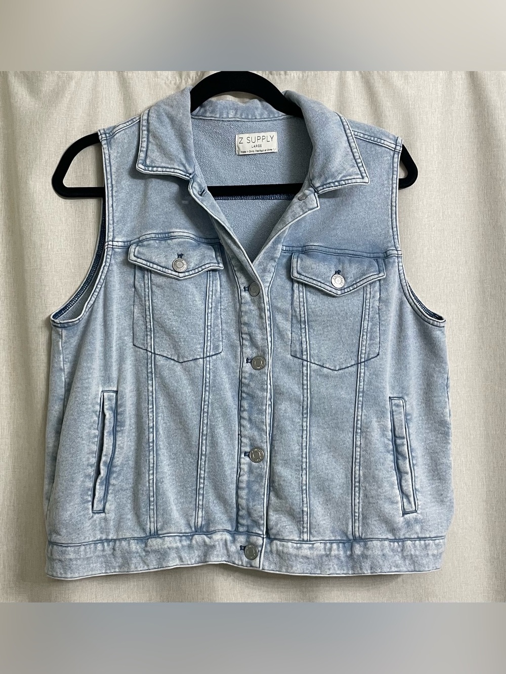 Z Supply  Denim Vest Large Light Wash Button Front Utility Jean Jacket